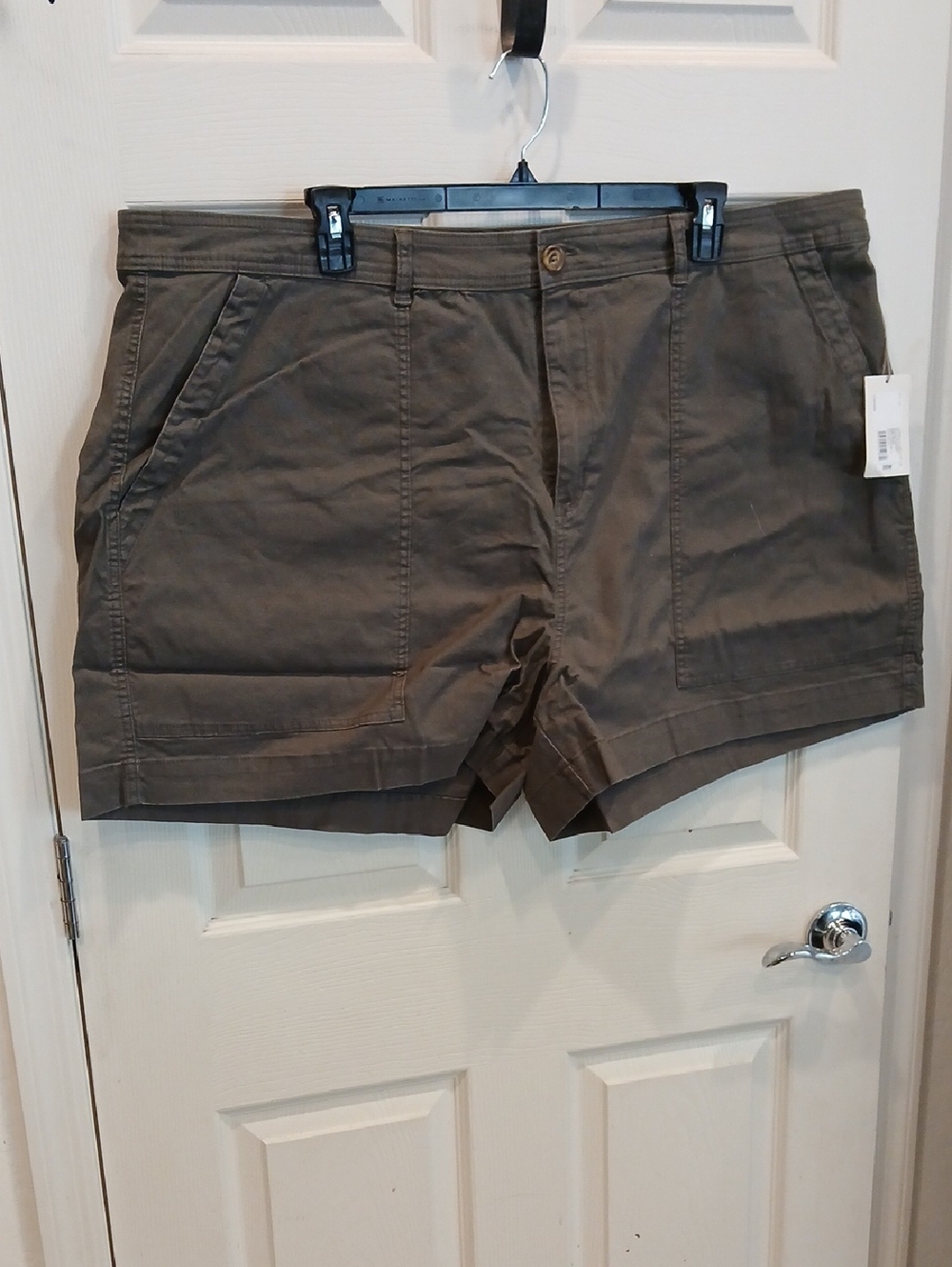 a new day Women's Utility Cotton Shorts - Olive Green